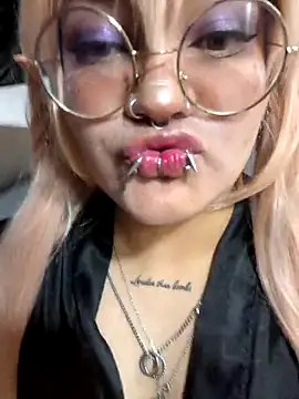 lucky-leah online show from 06-21-26, 04:48