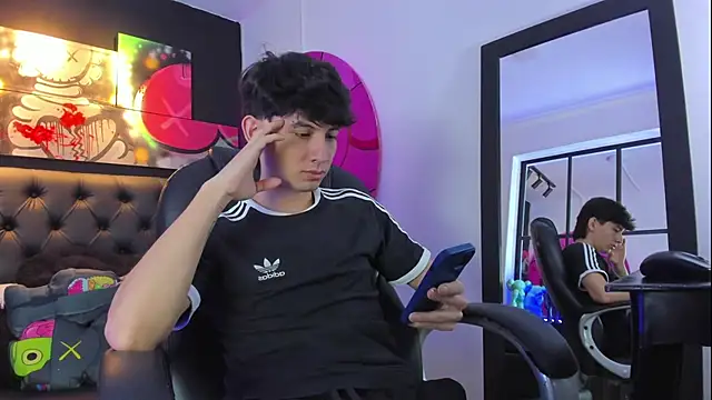 Santi delacruz online show from 12-12-24, 02:00