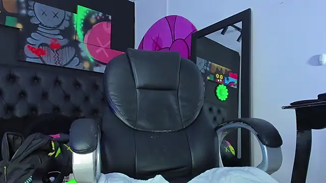 Santi delacruz online show from 01-29-25, 07:43