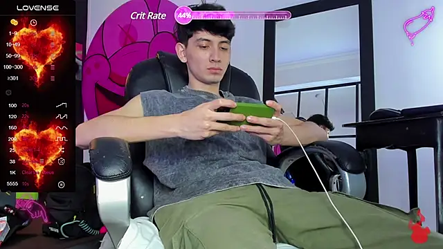 Santi delacruz online show from 02-25-25, 08:51