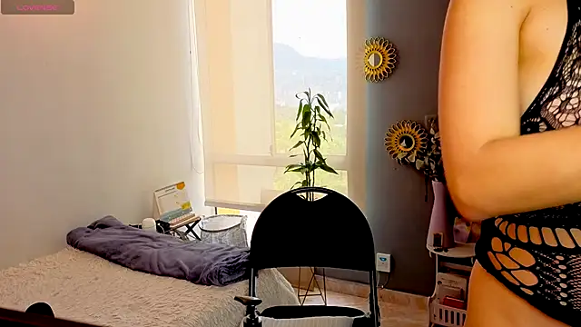 Snapshot of arteverena chatting on 11-11-25, 05:13 arteverena online show from 11-11-25, 05:13