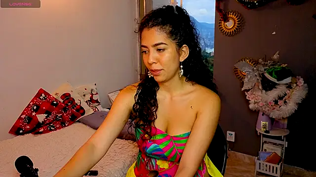 Snapshot of arteverena chatting on 12-04-25, 10:29 arteverena online show from 12-04-25, 10:29