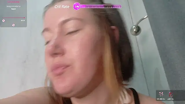 Snapshot of C1eopatra chatting on 03-11-25, 06:41 C1eopatra online show from 03-11-25, 06:41