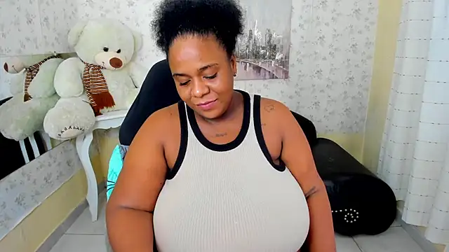 Snapshot of bbw_charlote chatting on 04-14-26, 12:33 bbw charlote online show from 04-14-26, 12:33