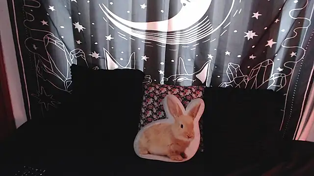 Isabella  dark online show from 01-08-25, 07:03