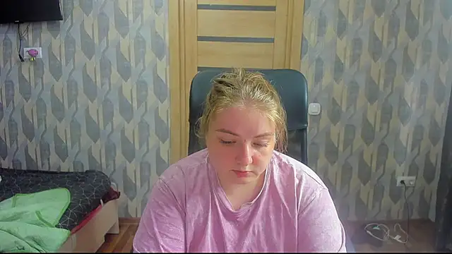 Snapshot of valery1610 chatting on 07-12-26, 05:59 valery1610 online show from 07-12-26, 05:59