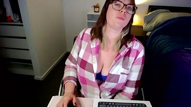 XxxAprilxxX online show from 06-08-26, 11:54