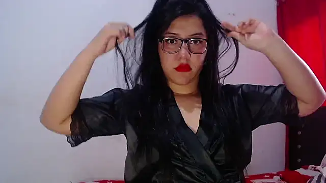 LuciaTomson online show from 07-30-26, 07:46
