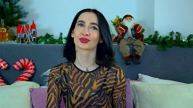 Snapshot of MarieKarma chatting on 01-14-25, 12:54 MarieKarma online show from 01-14-25, 12:54