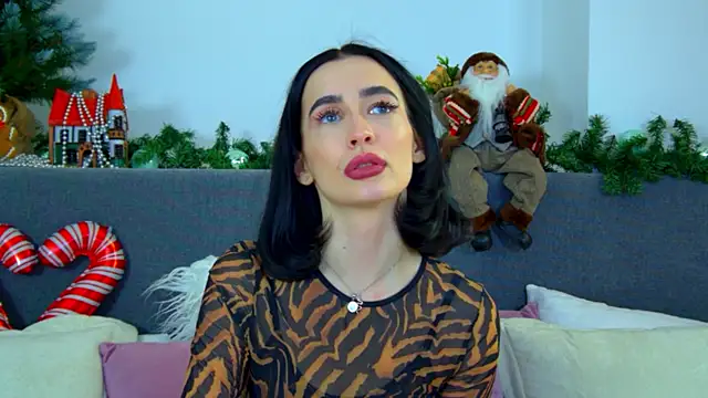 Snapshot of MarieKarma chatting on 01-14-25, 04:04 MarieKarma online show from 01-14-25, 04:04