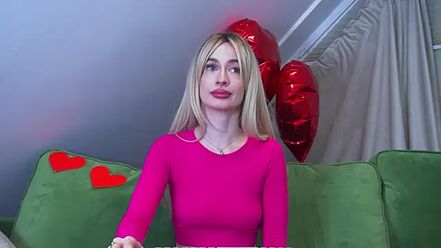 Snapshot of MarieKarma chatting on 02-28-25, 10:17 MarieKarma online show from 02-28-25, 10:17