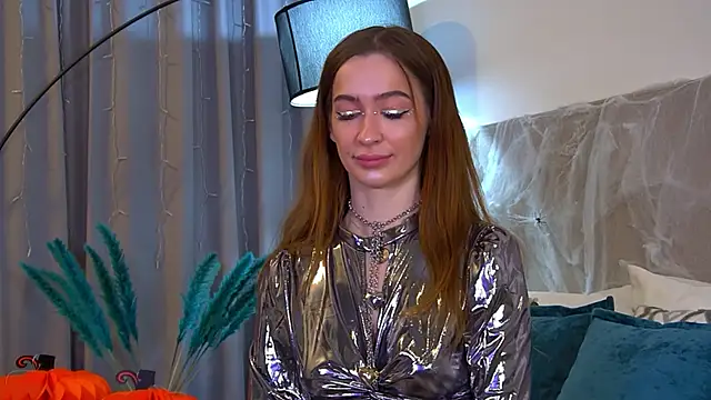 Snapshot of MarieKarma chatting on 10-30-25, 06:19 MarieKarma online show from 10-30-25, 06:19