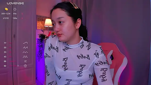 FreyaRaya online show from 01-11-25, 08:54