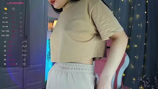 FreyaRaya online show from 03-19-25, 09:06