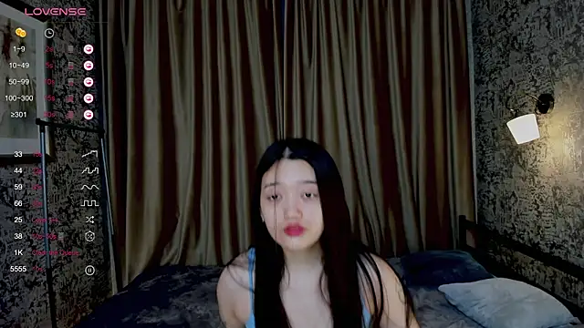 FreyaRaya online show from 09-22-25, 03:19