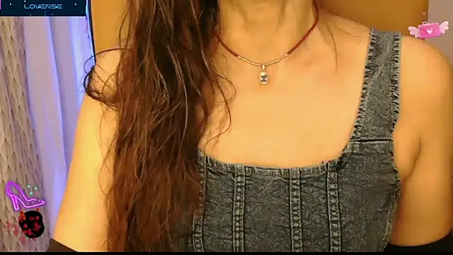  Blue Ruubyy  online show from 10-12-25, 01:43