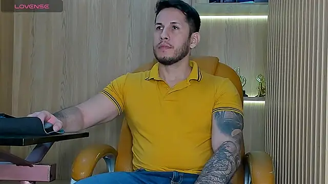 Snapshot of George_Diesell chatting on 02-10-26, 04:16 George Diesell online show from 02-10-26, 04:16