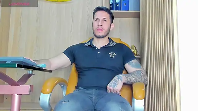 Snapshot of George_Diesell chatting on 02-14-26, 03:58 George Diesell online show from 02-14-26, 03:58