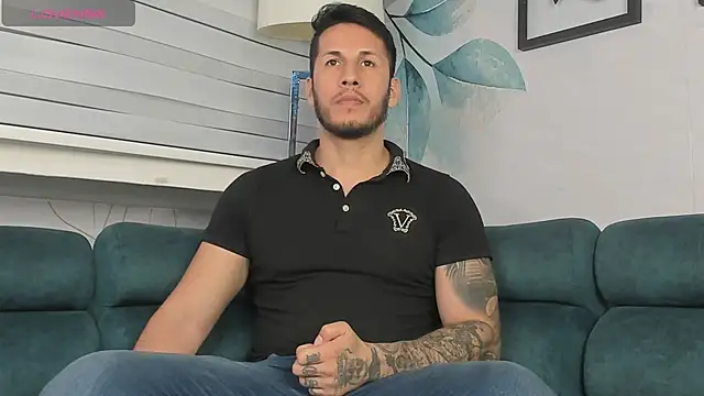 Snapshot of George_Diesell chatting on 03-07-26, 11:24 George Diesell online show from 03-07-26, 11:24