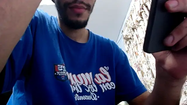 Snapshot of gollfather13 chatting on 09-29-25, 02:00 gollfather13 online show from 09-29-25, 02:00