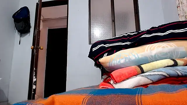 Snapshot of gollfather13 chatting on 11-02-25, 03:58 gollfather13 online show from 11-02-25, 03:58