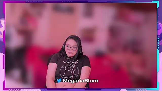 Snapshot of MegariaB chatting on 05-08-26, 04:51 MegariaB online show from 05-08-26, 04:51