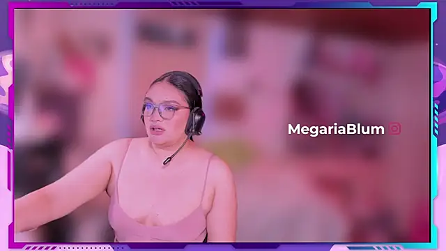 Snapshot of MegariaB chatting on 05-24-26, 04:50 MegariaB online show from 05-24-26, 04:50