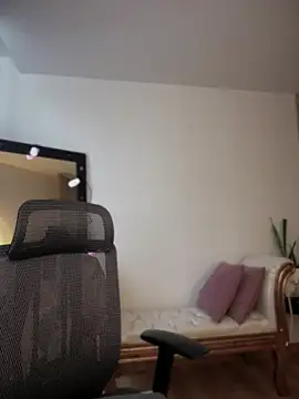 evangeline ch online show from 12-30-24, 04:29