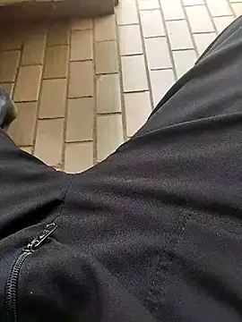 Frangarcia21cm online show from 04-01-26, 06:49