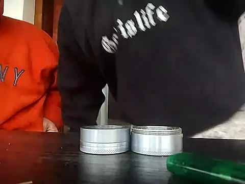 Snapshot of Dracomf chatting on 11-06-25, 09:59 Dracomf online show from 11-06-25, 09:59