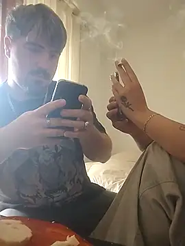 Snapshot of Dracomf chatting on 11-08-25, 02:50 Dracomf online show from 11-08-25, 02:50