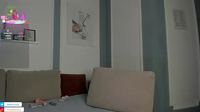 EnriqueBarberry online show from 09-19-25, 05:31