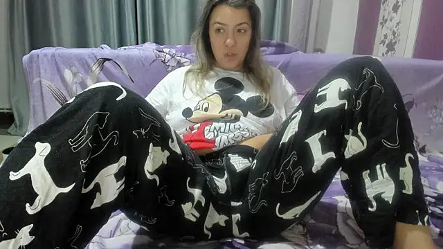Dyana Kaylinn online show from 12-13-24, 05:05