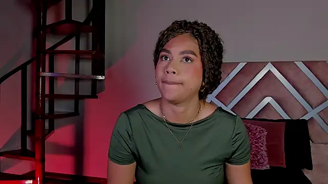 nayah   online show from 09-27-25, 07:52