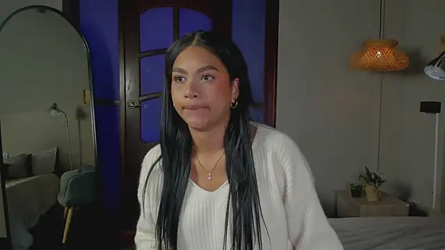 nayah   online show from 12-20-25, 07:32