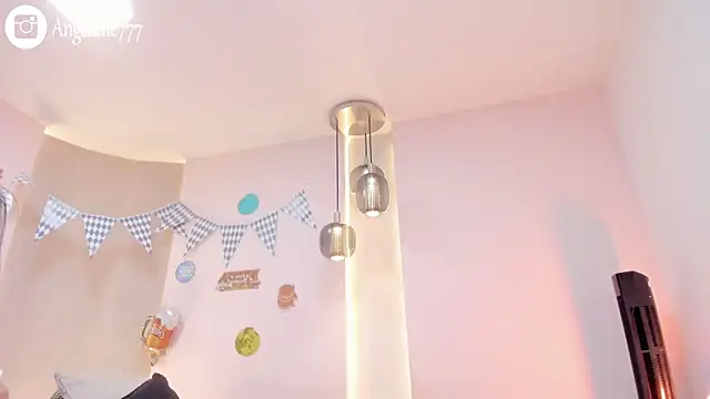 Snapshot of angeline-777 chatting on 10-03-25, 11:40 angeline-777 online show from 10-03-25, 11:40