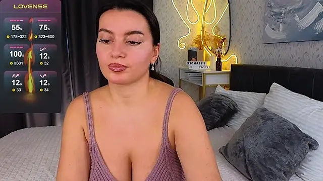 YourSweetDream  online show from 12-06-24, 11:22