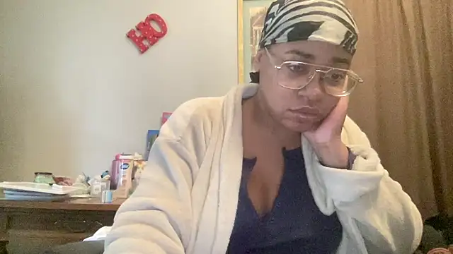 MommyConfident online show from 12-03-25, 03:10