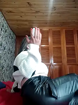 Devil Sara online show from 01-16-25, 01:37