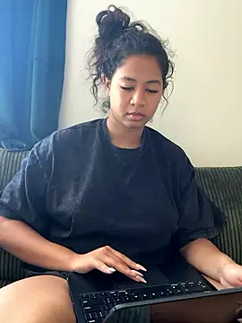 VanessaBling online show from 01-10-26, 04:20