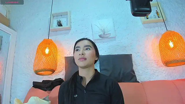 emiily s online show from 10-10-25, 12:04