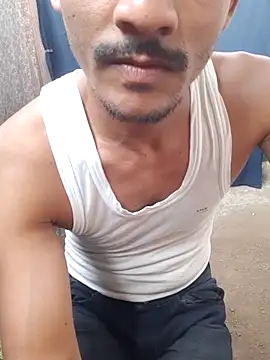 Snapshot of Burhade-- chatting on 02-15-26, 10:03 Burhade-- online show from 02-15-26, 10:03