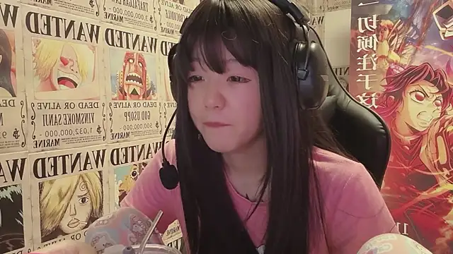 Snapshot of SNAKEgirlQAQ chatting on 05-31-26, 04:25 SNAKEgirlQAQ online show from 05-31-26, 04:25