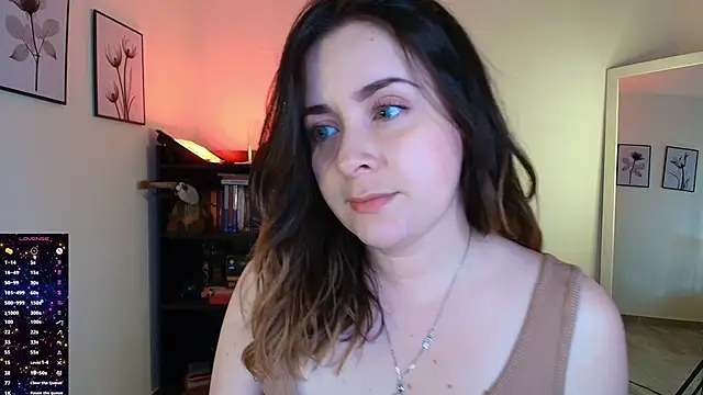 Snapshot of miss_seline chatting on 04-12-26, 11:21 miss seline online show from 04-12-26, 11:21