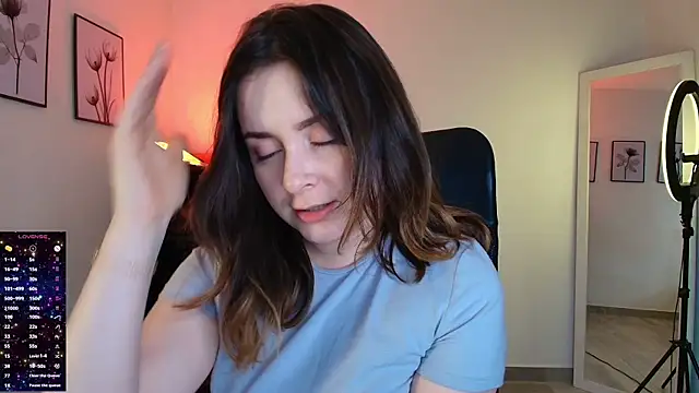 Snapshot of miss_seline chatting on 04-19-26, 09:28 miss seline online show from 04-19-26, 09:28