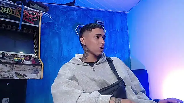 Liam lee online show from 12-17-24, 12:33