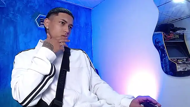 Liam lee online show from 01-03-25, 12:52