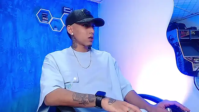 Liam lee online show from 02-18-25, 01:00