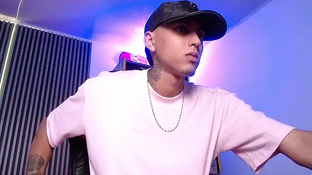 Liam lee online show from 03-08-25, 04:39