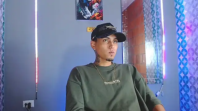Liam lee online show from 05-05-26, 10:51